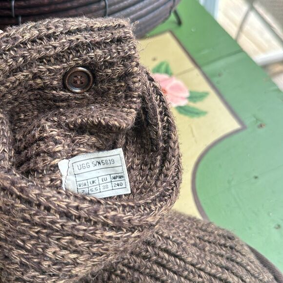 UGG Women’s 7 Classic Cardy Knit Convertible Brown & Gold Metallic Tall Boots - Picture 9 of 9